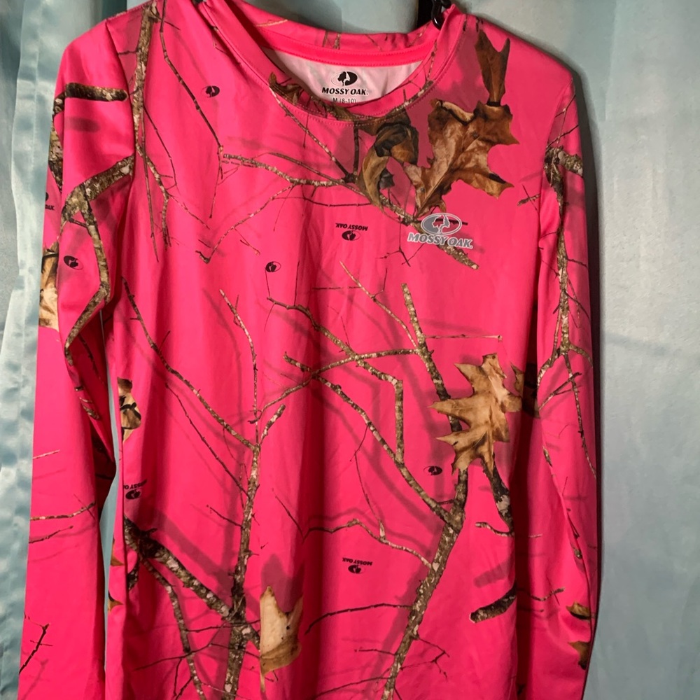 Pink mossy oak shirt